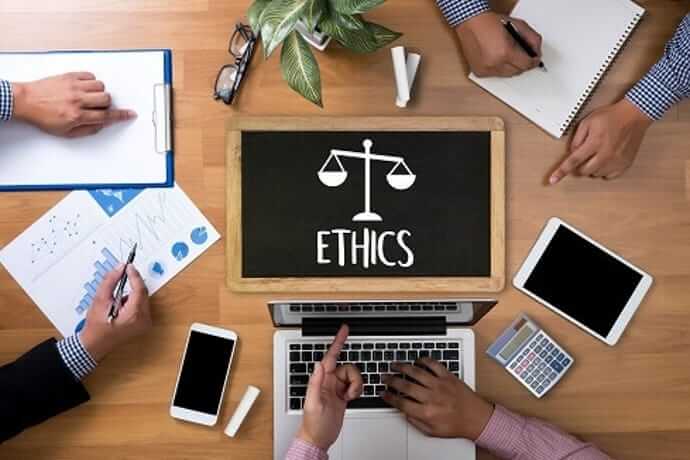 أخلاقيات العمل - تعريفها وأهميتها وكيفية تحسينها وأمثلة عليها